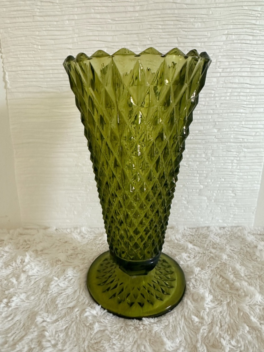 Vintage Indiana Diamond Point Pattern Green Glass Vase